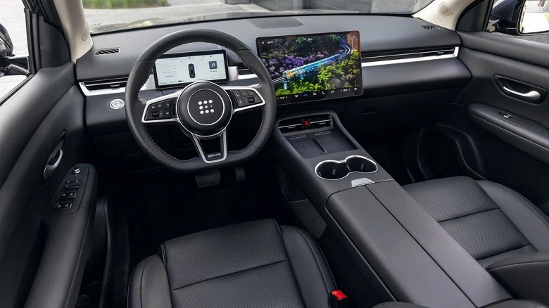 Российский кроссовер с запасом хода 1250 км и расходом 5,6 л на 100 км &mdash; теперь полностью наш, со сборкой по полному циклу. Липецкий завод начал сварку и окраску кузовов Evolute i-Space